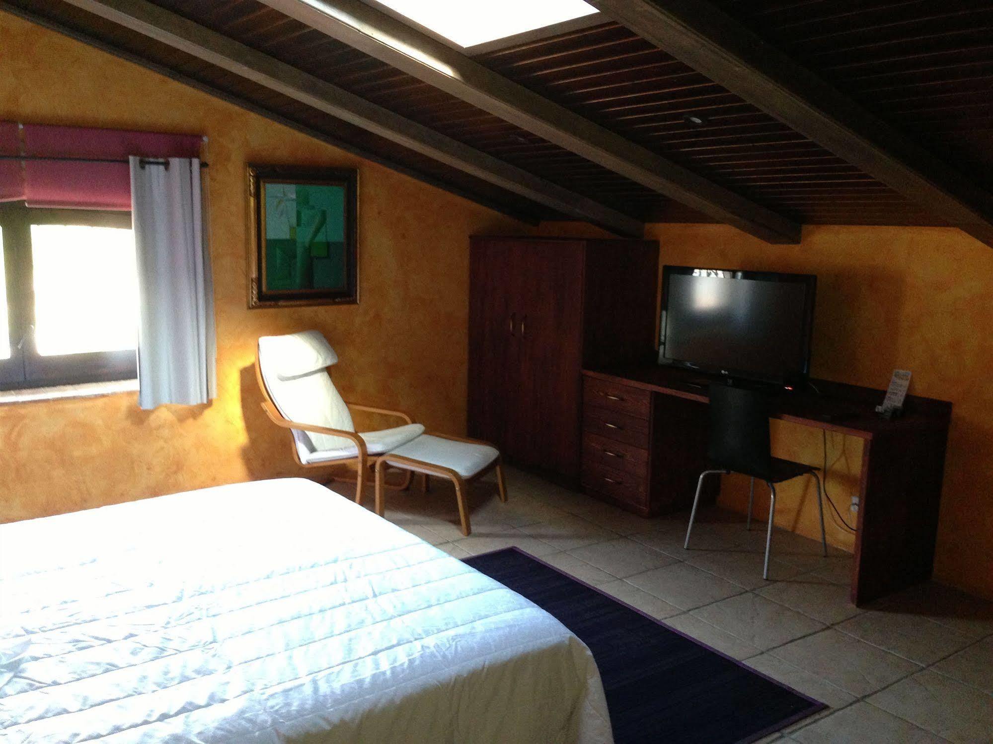 Hotel Mas Palou Roses Exterior foto